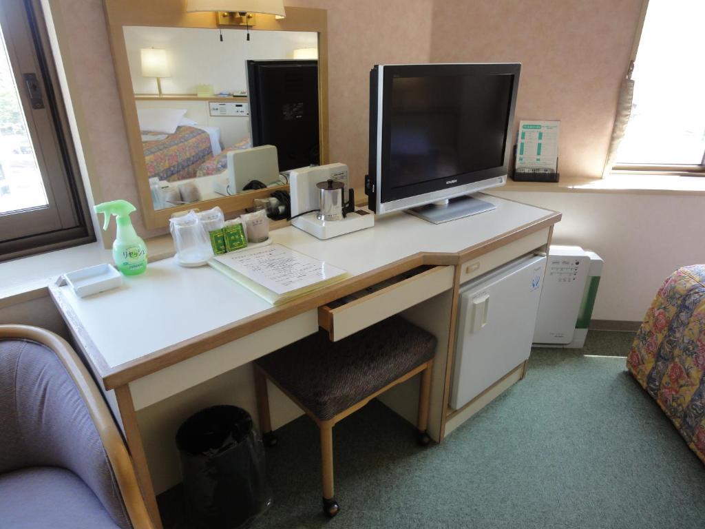 Hiroshima Rich Hotel Bagian luar foto
