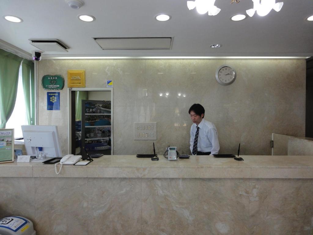 Hiroshima Rich Hotel Bagian luar foto